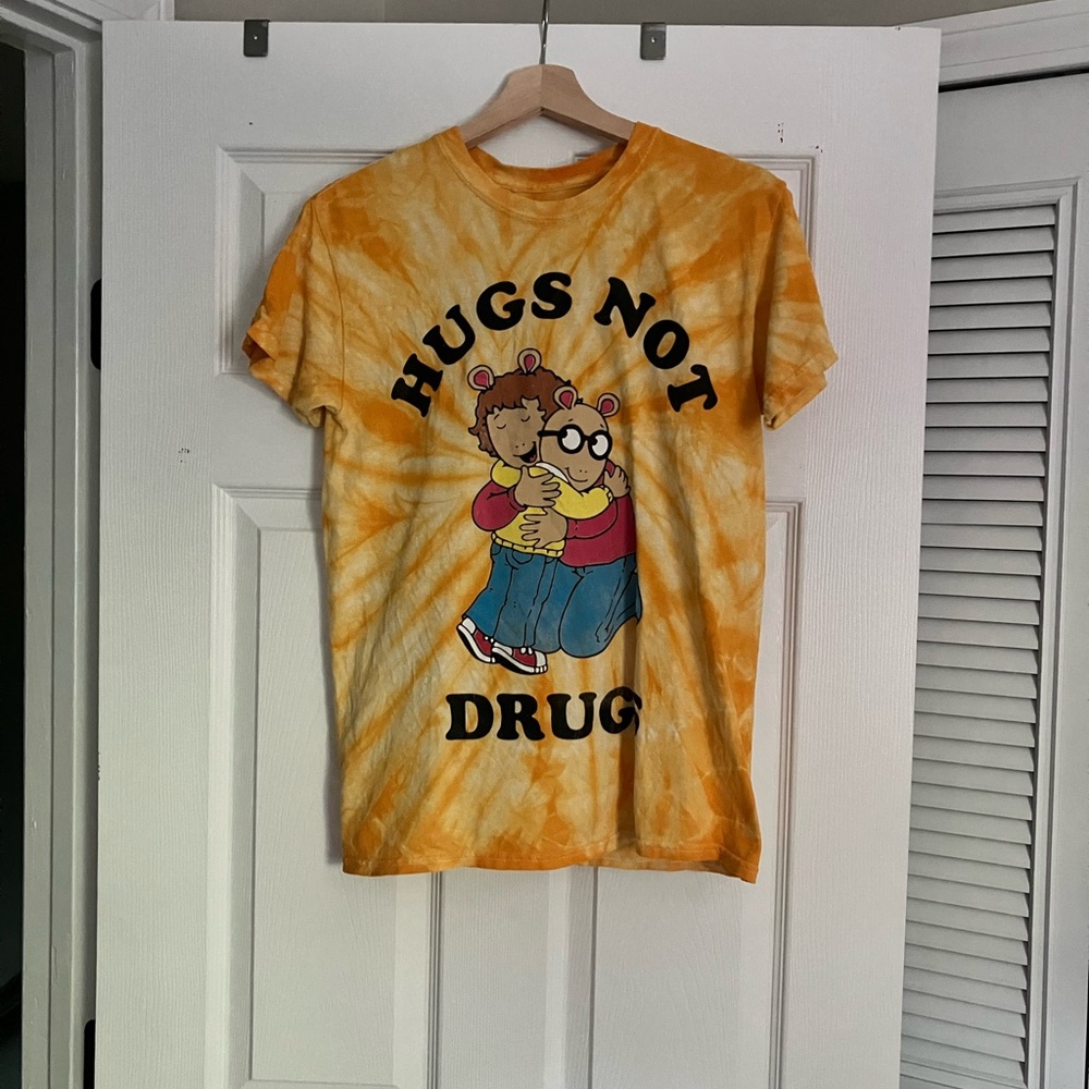 Vintage Arthur Yellow Tie-Dye Shirt - Hugs Not Drugs